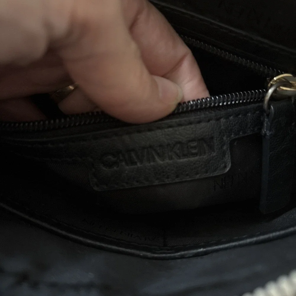 Calvin Klein‎ Leather Clutch Purse Black 12